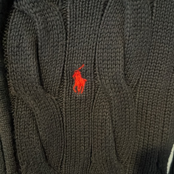 Ralph Lauren cable knit navy blue full zip with red detail. - Picture 3 of 4